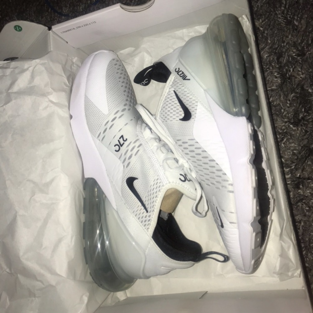 Air Max 270